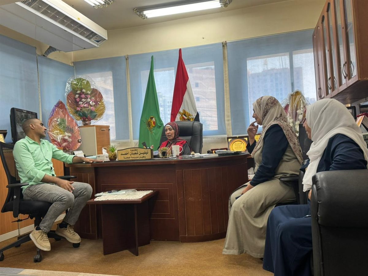 وكيل الصحة بالفيوم ووفد نقابة التمريض يناقشان أحتياجات التمريض والأعتداء عليهم أثناء العمل