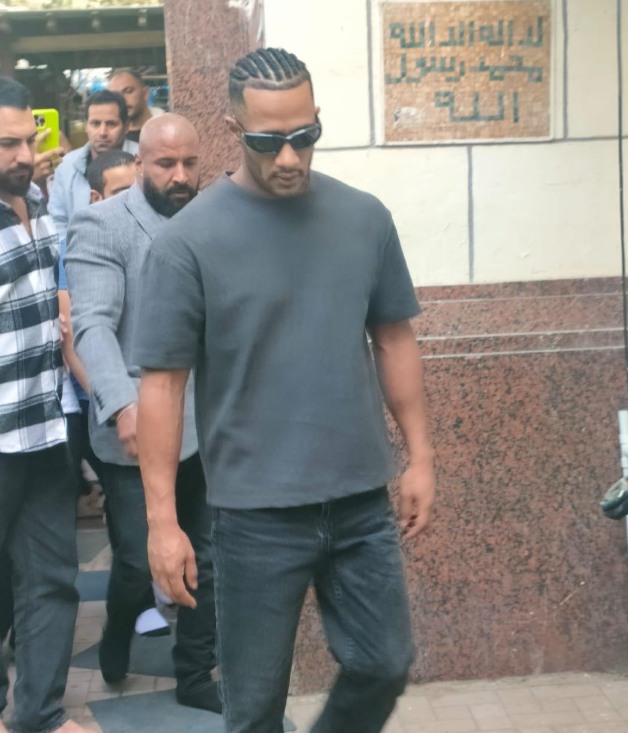 جنازة والد الفنان محمد رمضان