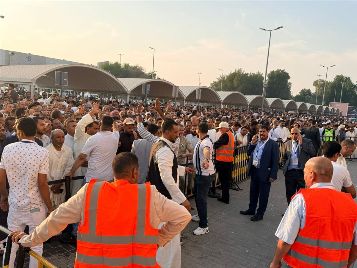 إقبال ضخم للمصريين بالكويت للتصويت في انتخابات مجلس النواب 2025