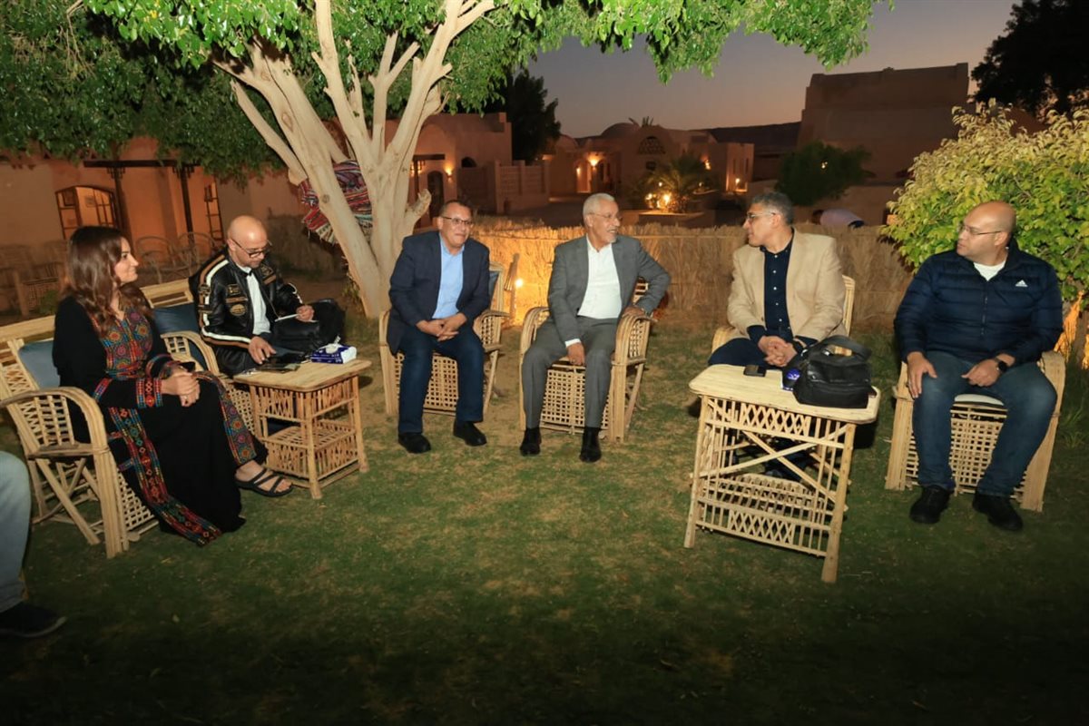 محافظ الجيزة يرحب بالوفود المشاركة بالمهرجان الدولي للتمور