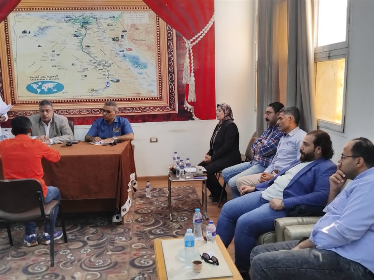 القيادات التنفيذية بالفيوم تبحث138 شكوى بلقاءات لخدمة المواطنين بمختلف مراكز المحافظة