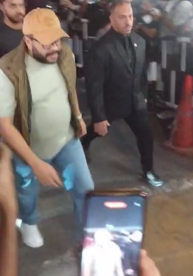 حسام داغر في عزاء والد محمد رمضان