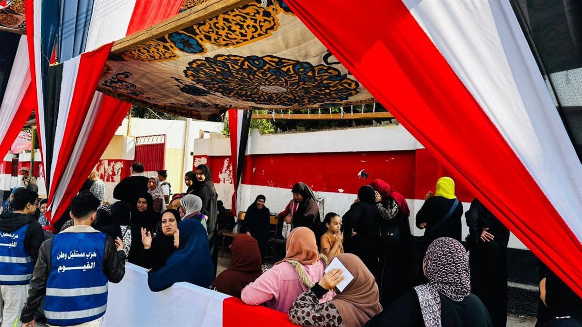 بدء فتح اللجان وإنطلاق عملية التصويت فى اليوم الأول لأنتخابات مجلس النواب ٢٠٢٥ بالفيوم