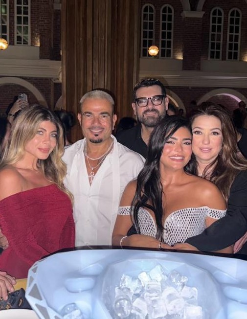 الحفل بعد انتهاء العرض الخاص لفيلم السلم والثعبان 2