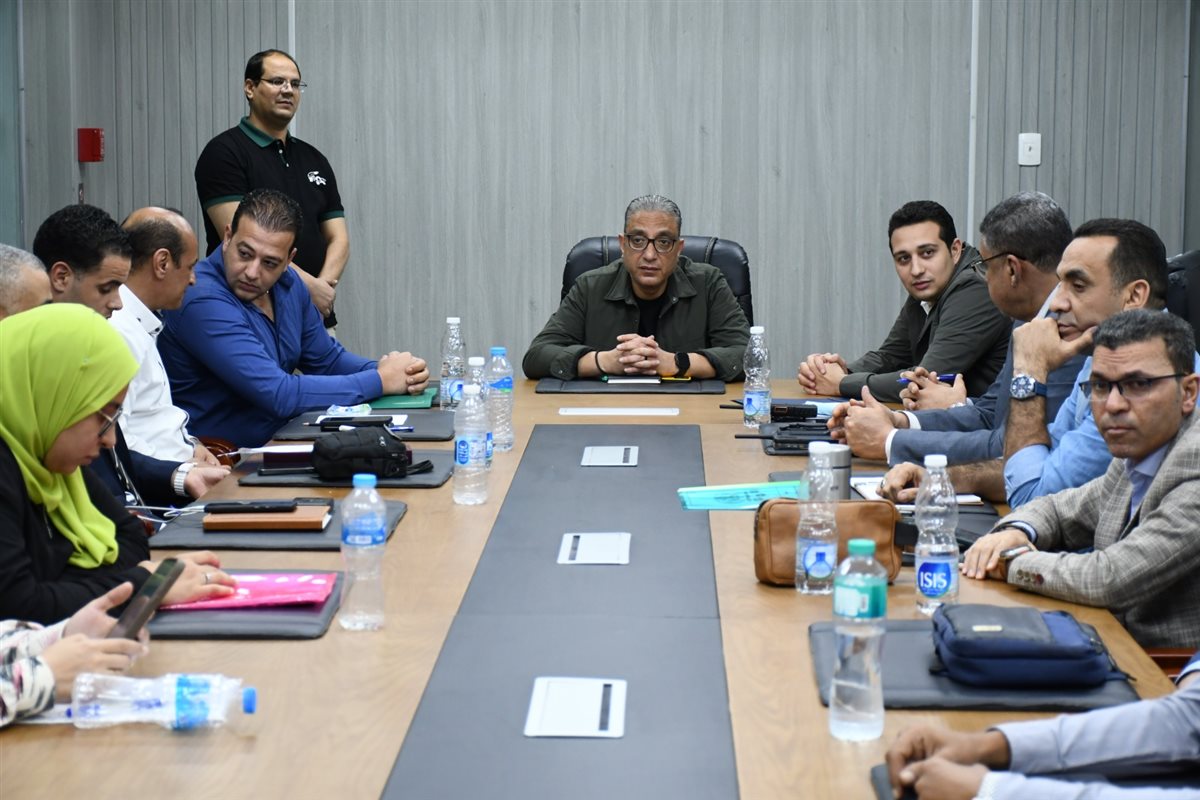 محافظ الفيوم يتابع أعمال غلق لجان التصويت في ختام اليوم الثاني لانتخابات مجلس النواب 2025