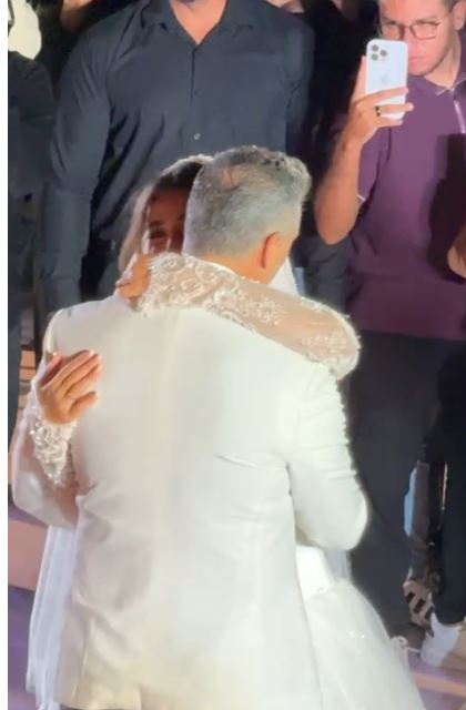 هايدي موسى ترقص مع زوجها محمد غانم في حفل زفافهما