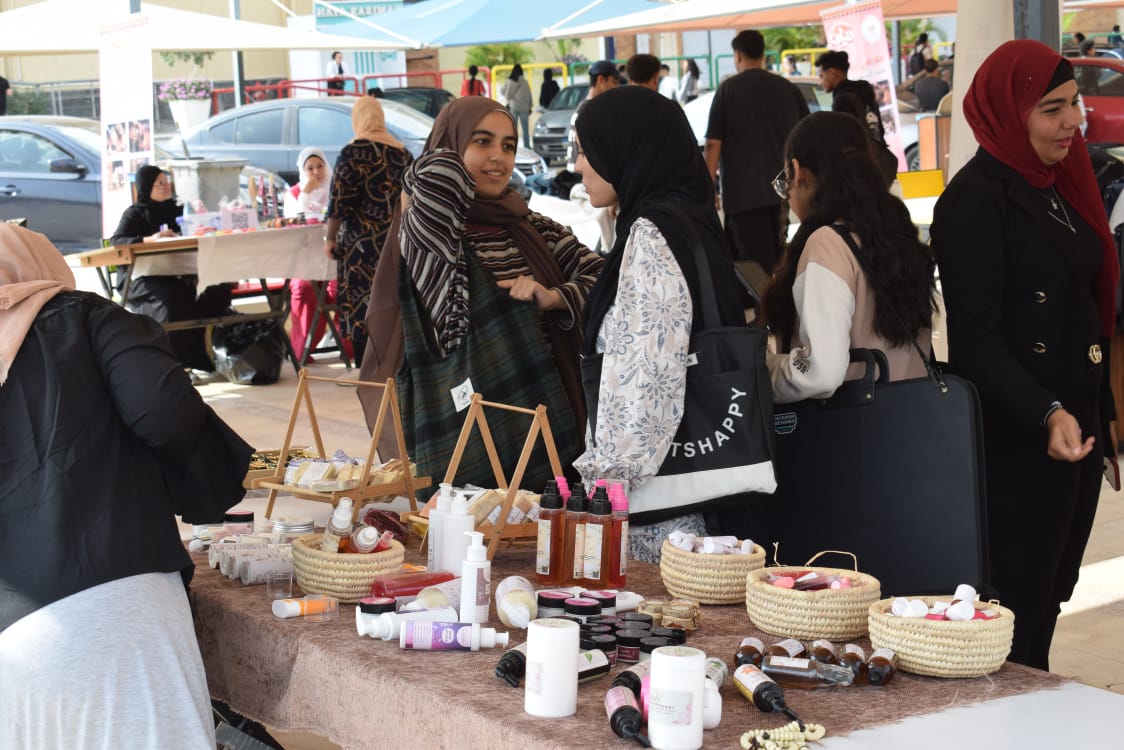 التضامن الاجتماعي تنظم فعاليات معرض 