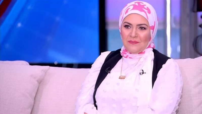 منال عبد اللطيف مع ياسمين عز