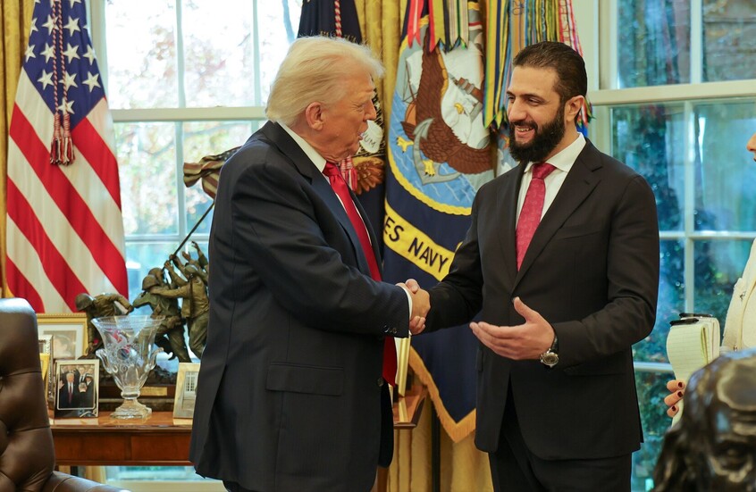 <strong>الشرع وترامب</strong>