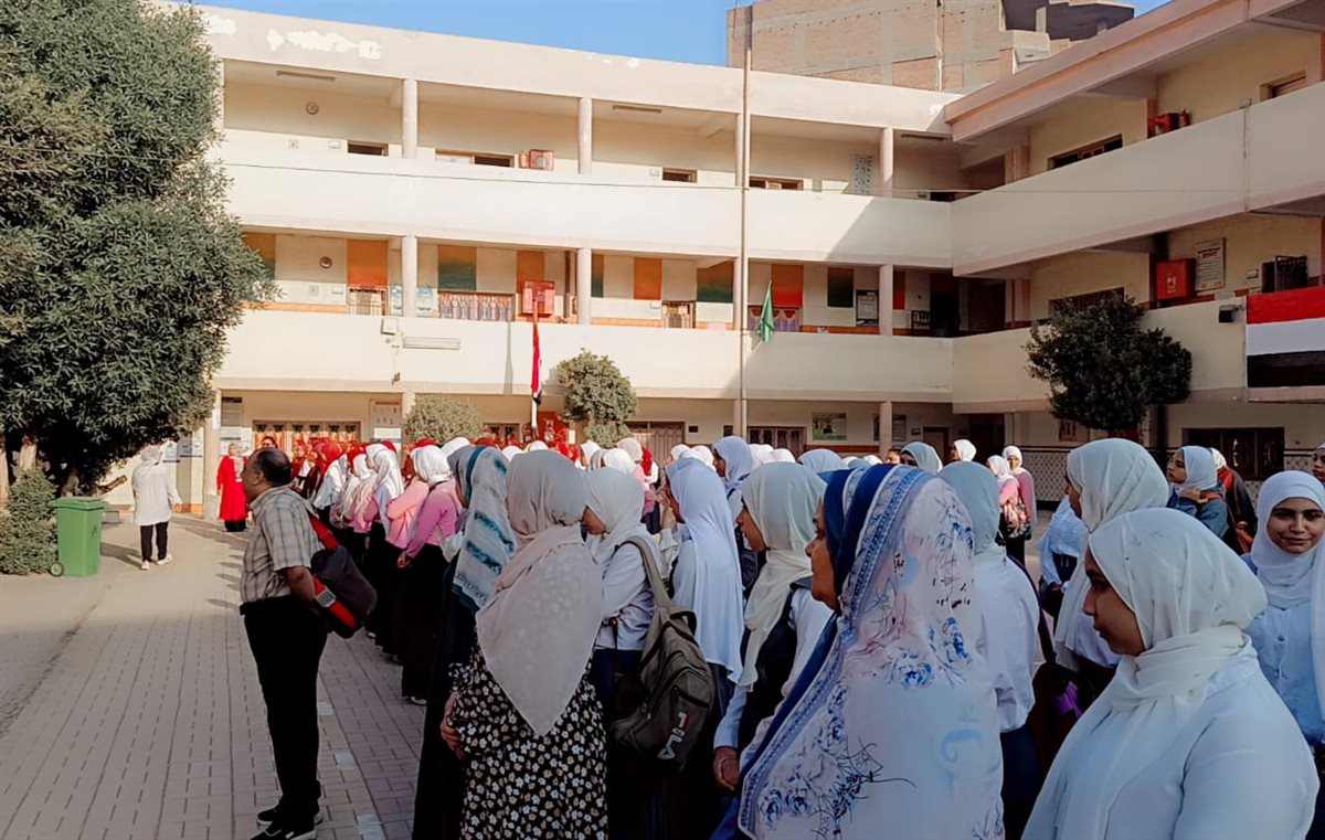 قبيصي يتابع انضباط الدراسة بمدرسة الفنية بنات ويتابع مدرسة أبو بكر الصديق الابتدائية