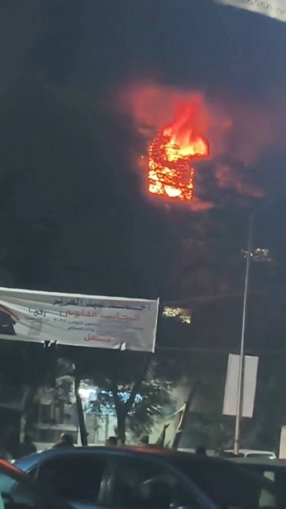 لحظة إشتعال النيران 