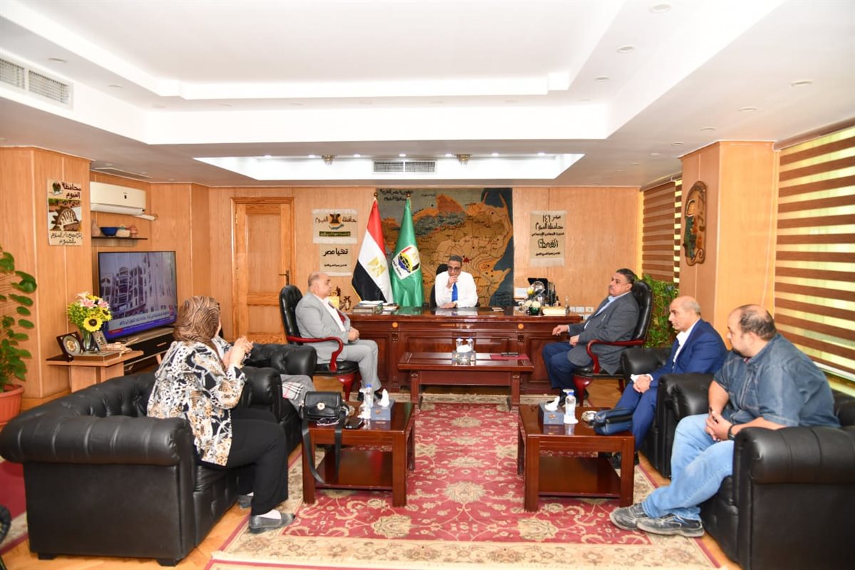 محافظ الفيوم يوجه بسرعة التعامل مع الآثار الناجمة عن الانهيار الجزئي بطريق كفر محفوظ طامية