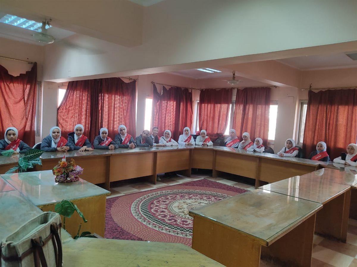 مجمع إعلام الفيوم يستقبل زيارة ميدانية لطالبات مدرسة المحمدية
