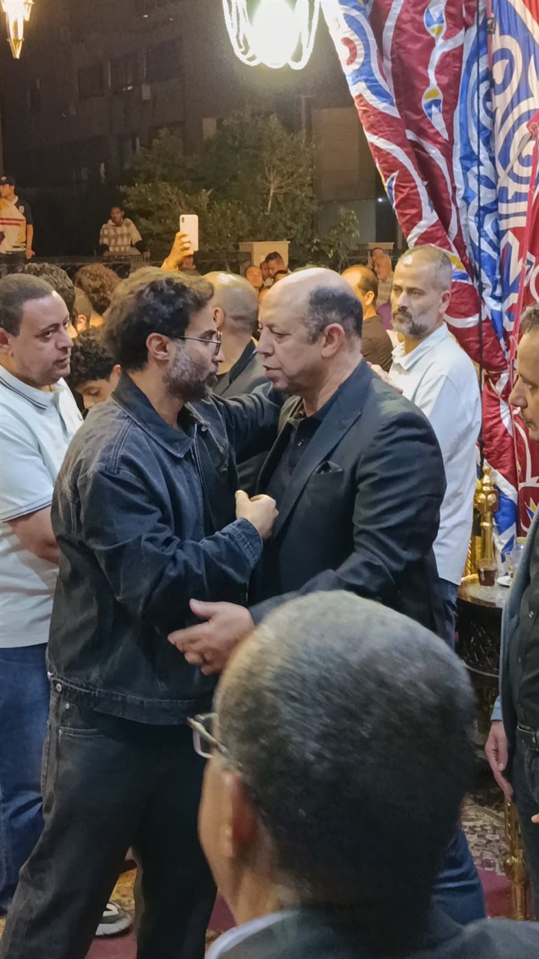 أحمد فهمي في عزاء محمد صبري