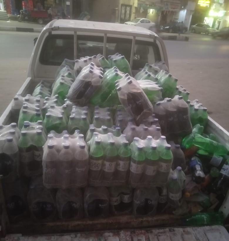 ضبط 4 طن دقيق بلدي مدعم مخابز محظور بيعه أو تداوله وسلع غذائية منتهية الصلاحية بالفيوم   