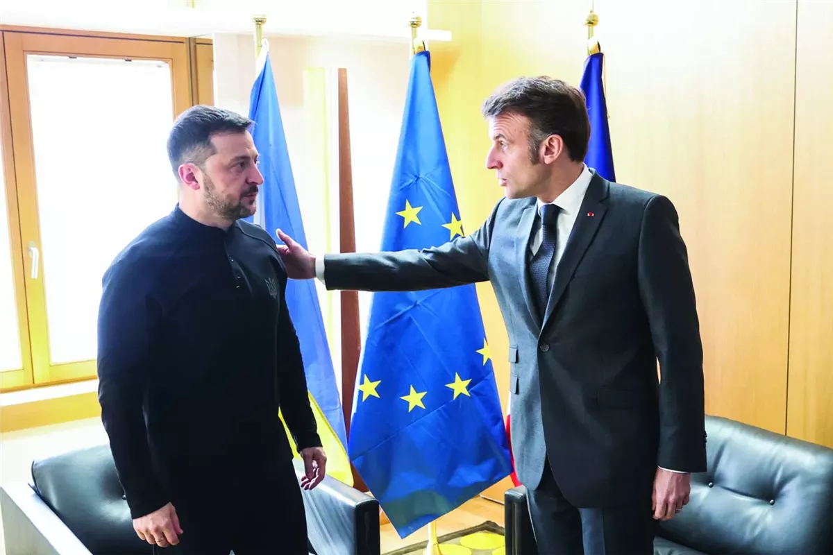 <strong>زيلينسكي وماكرون</strong>