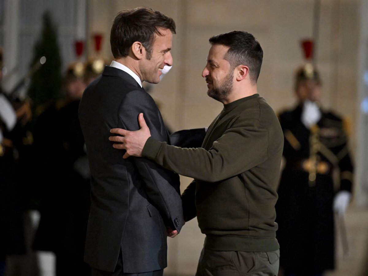 <strong>زيلينسكي وماكرون</strong>