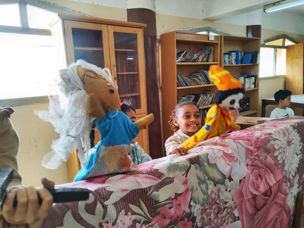 ضمن احتفالات أعياد الطفولة… مكتبة اللاهون تنظم برنامجًا فنيًا متكاملًا للأطفال