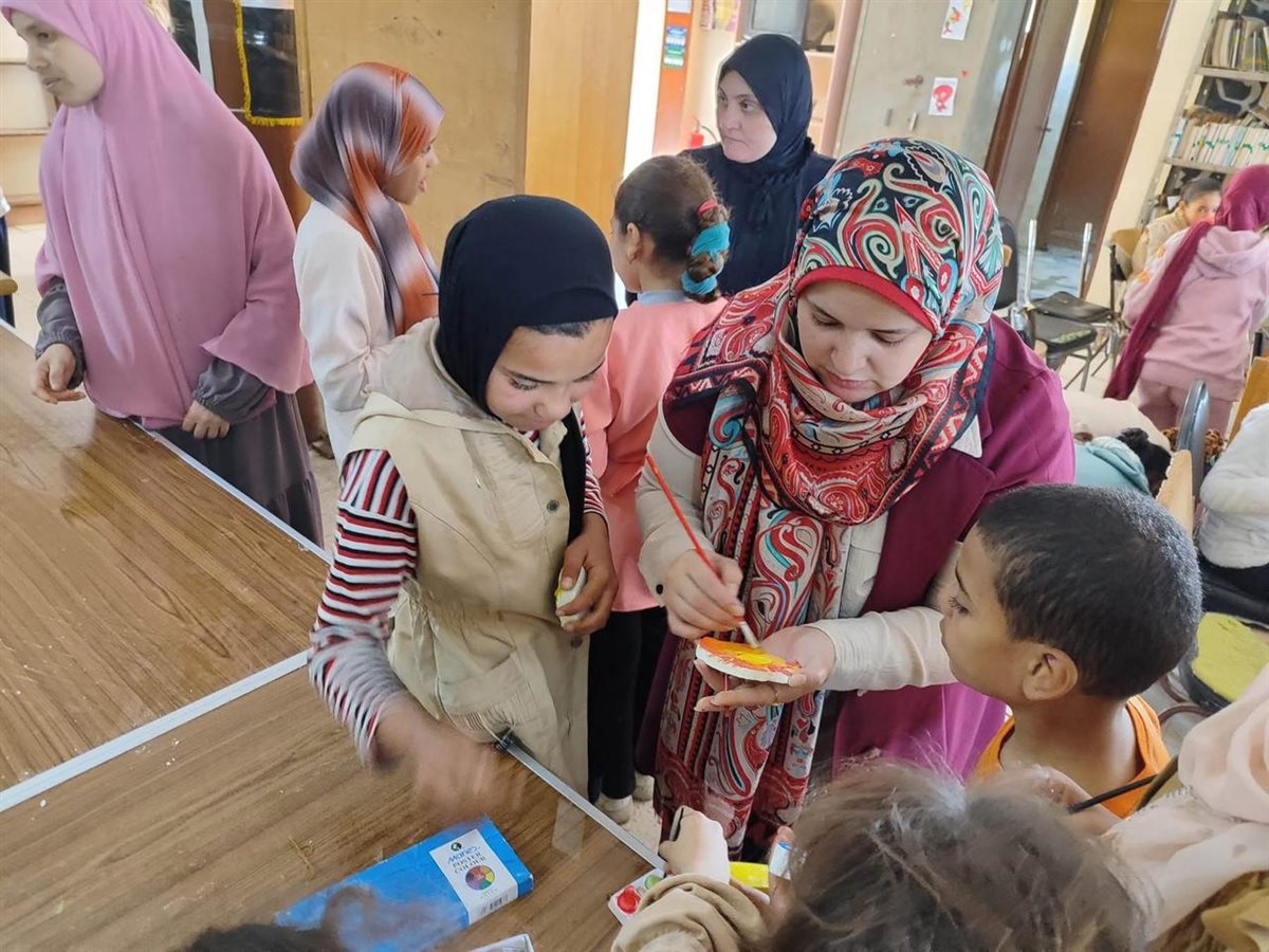 ضمن احتفالات أعياد الطفولة… مكتبة اللاهون تنظم برنامجًا فنيًا متكاملًا للأطفال