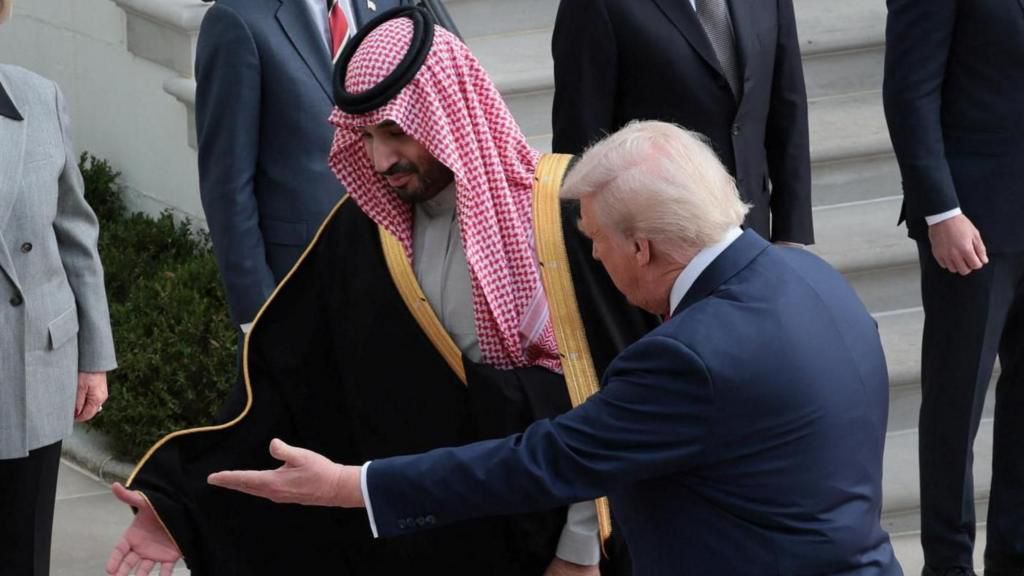 ترامب يستقبل الأمير السعودي محمد بن سلمان 