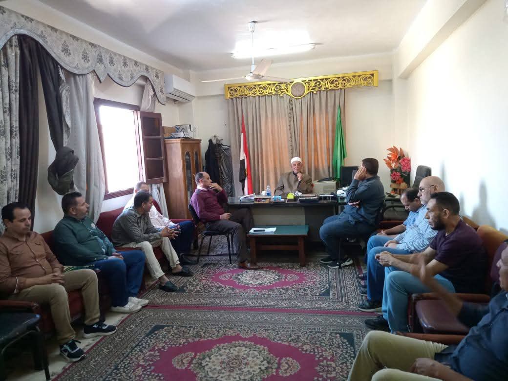 أوقاف الفيوم اجتماعًا موسعًا مع أعضاء الشئون القانونية لمتابعة منظومة العمل وتطوير الأداء