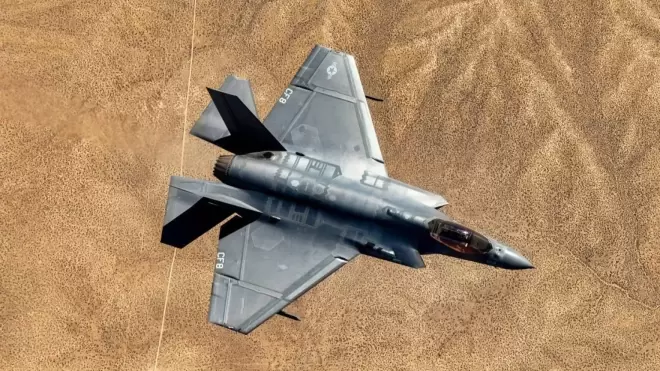 <strong>طائرة F-35</strong>