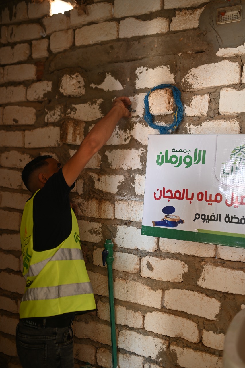 تركيب 537 وصلة مياه مجانية للأسر الاولى بالرعاية خلال شهر نوفمبر