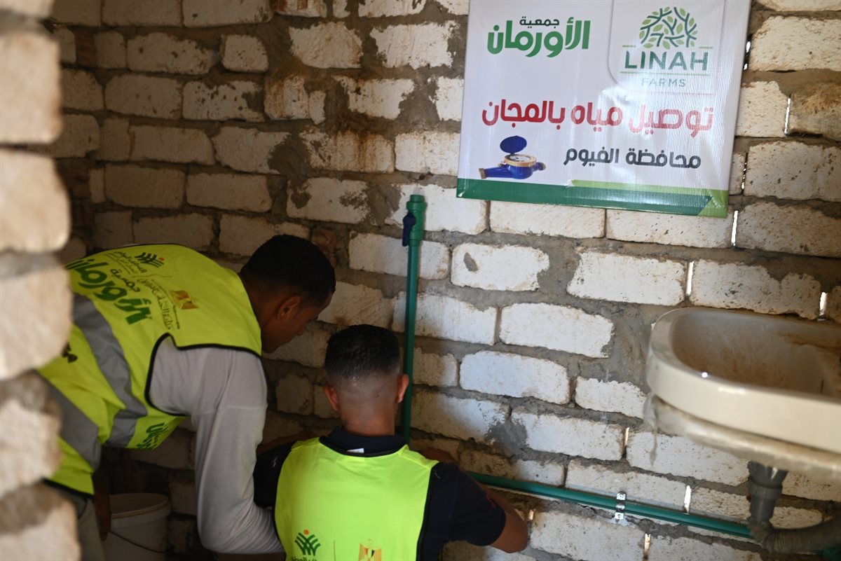 تركيب 537 وصلة مياه مجانية للأسر الاولى بالرعاية خلال شهر نوفمبر