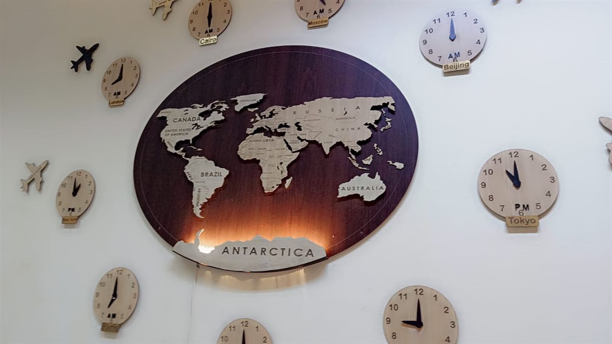 قبيصي يتابع سير العمل بالمركز الأستكشافي للعلوم بالفيوم ويشيد بالأداء  