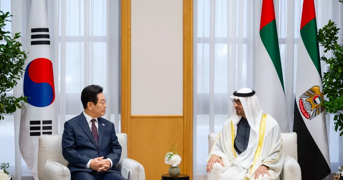 <strong>كوريا الجنوبية والإمارات</strong>