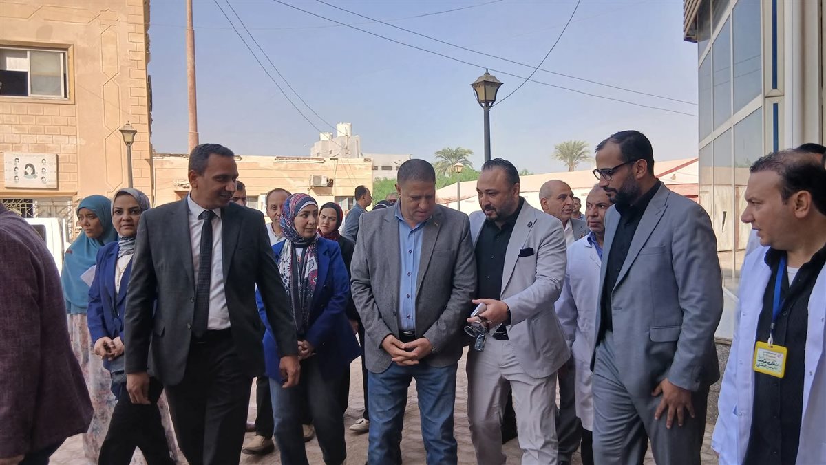السكرتير العام للفيوم يتفقد تشغيل أجهزة الليزر الجديدة بقسم المسالك بمستشفى طامية المركزي