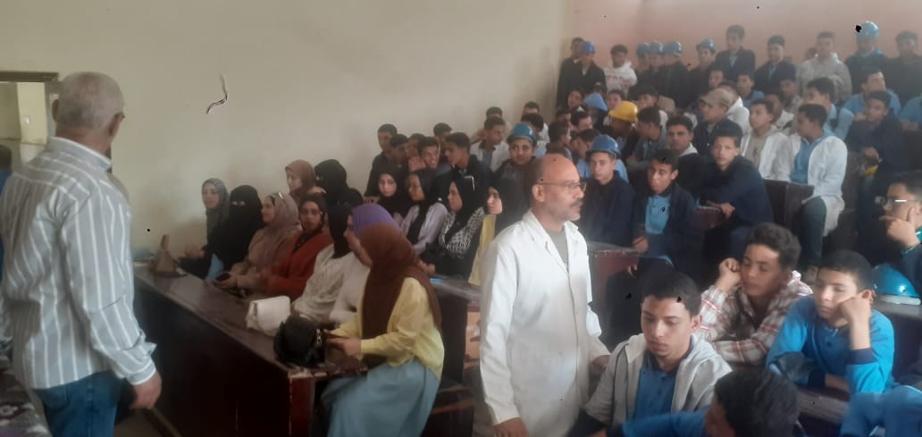 تعليم الفيوم ينظم تدريب الإسعافات الأولية لطلاب مدرسة الفيوم الميكانيكية  