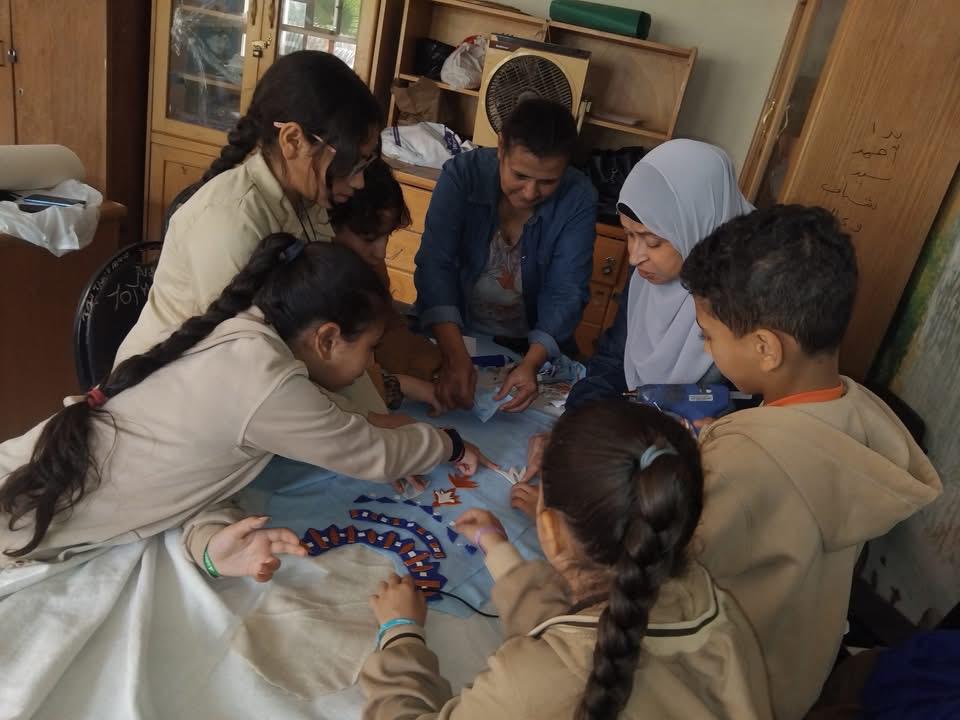 قصر ثقافة الفيوم ينفذ ورشة لتعليم أساسيات التفصيل بقسم المرأة