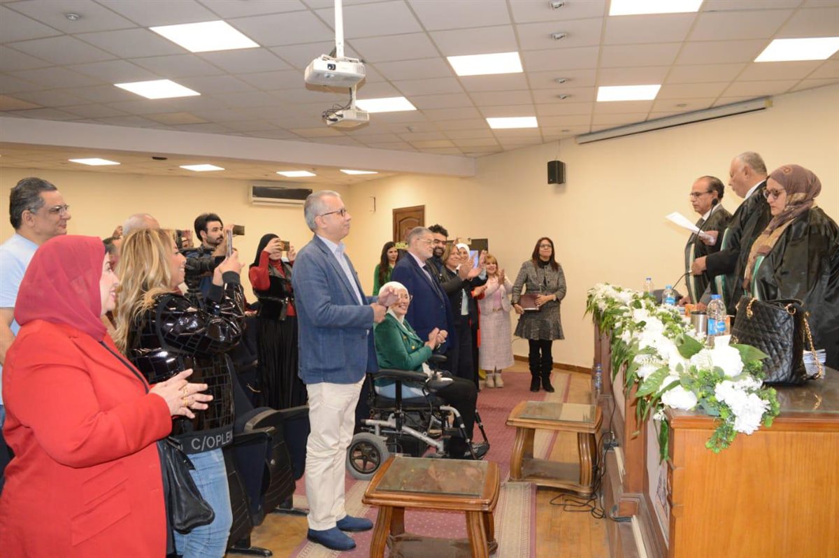 جانب من المناقشة 