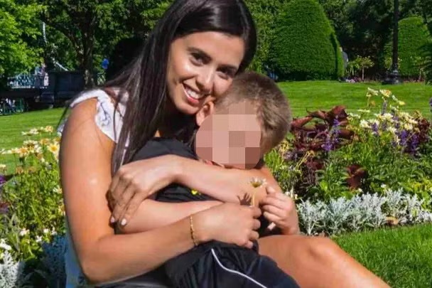 برونا كارولين فيريرا