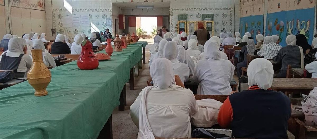 الوعي الوطني في العصر الرقمي محاضرة بمكتبة الطفل والشباب بسنورس في مدرسة الفنية بنات