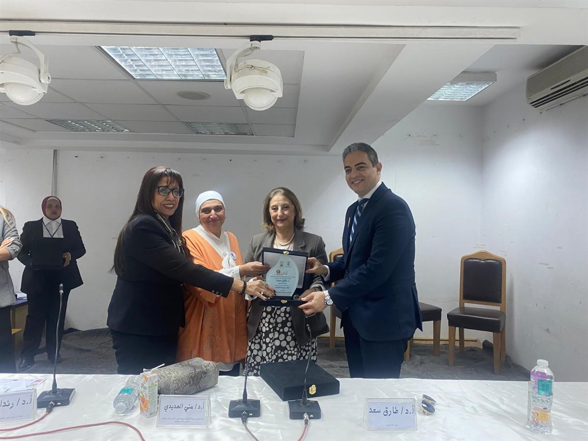 نقيب الاعلامين