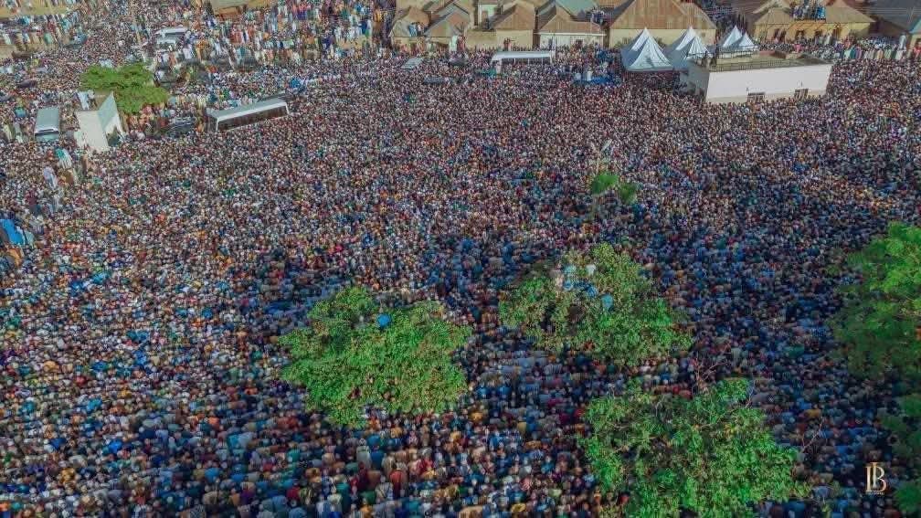 جنازة مهيبة لـ عثمان بوتشي 