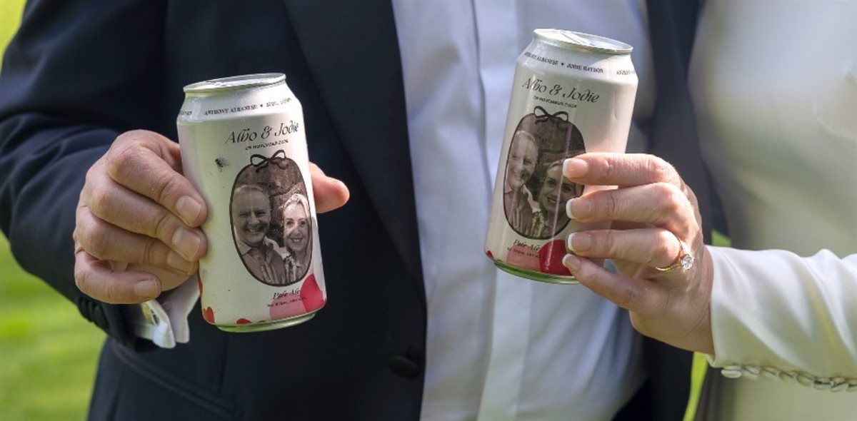 <strong>حفل زفاف أنتوني ألبانيز وجودي هايدون</strong>