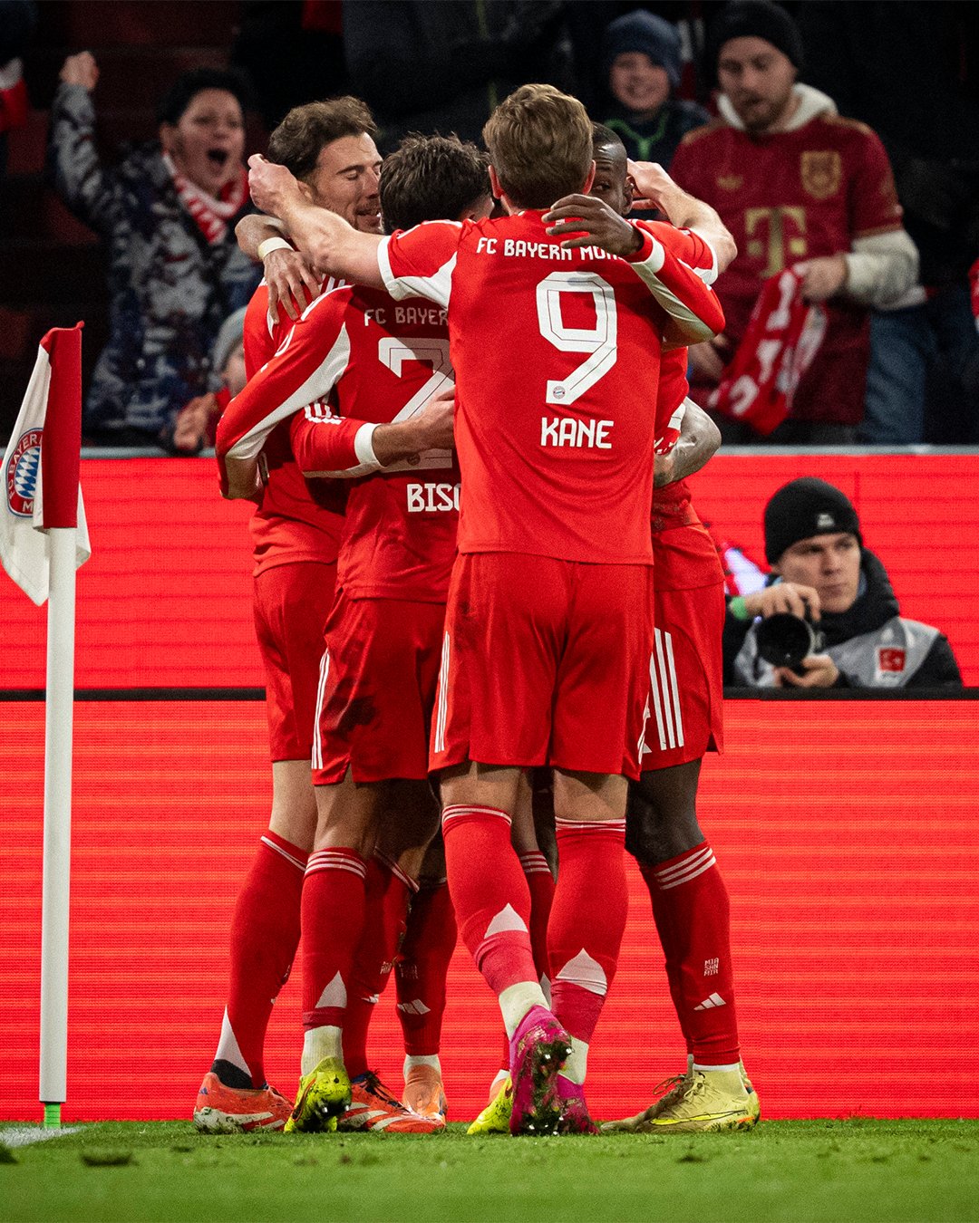 ملخص وأهداف ونتيجة مباراة بايرن ميونخ وسانت باولي