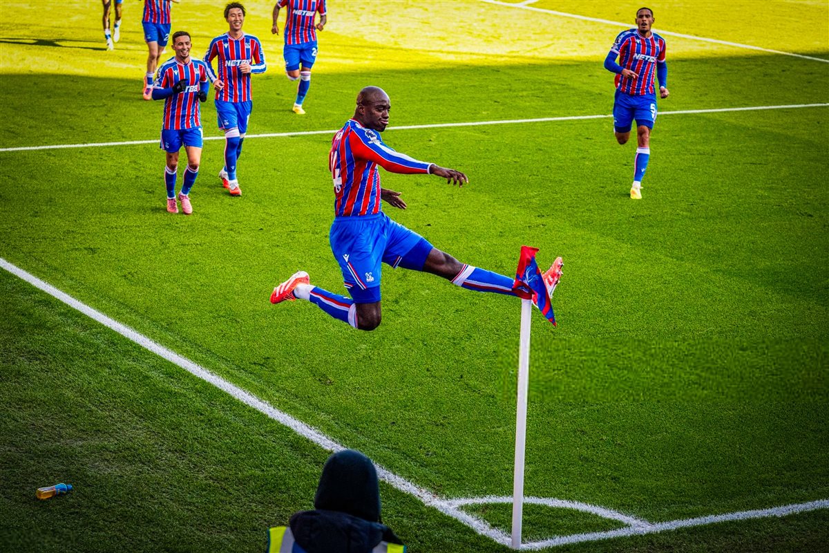  ملخص وأهداف ونتيجة مباراة مانشستر يونايتد وكريستال بالاس