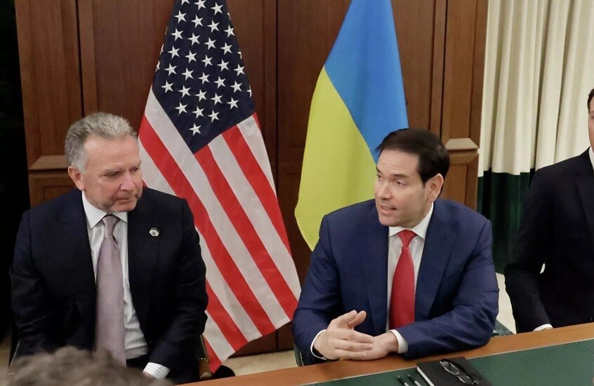 <strong>مفاوضات أوكرانية أمريكية</strong>