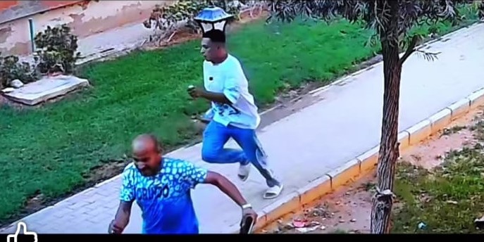 لحظة هروب المتهمين 