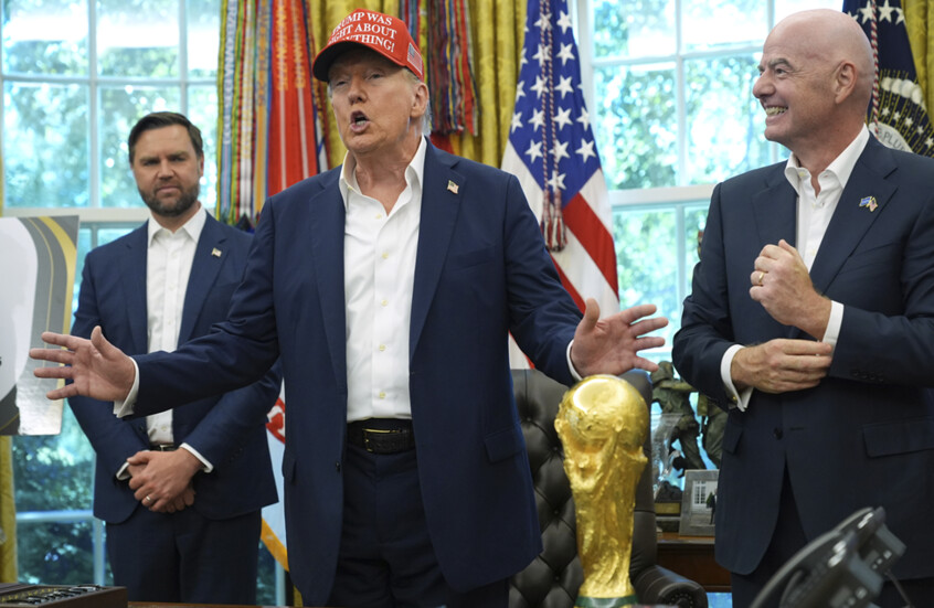 <strong>ترامب</strong>