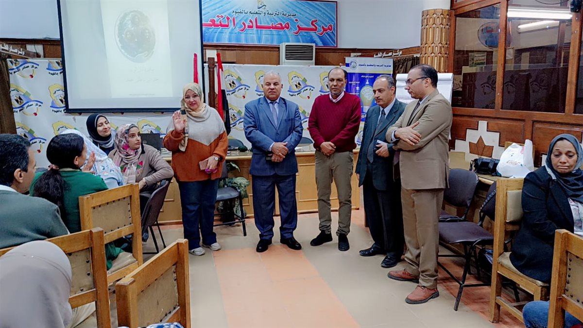 تدريب الأخصائيين الإجتماعيين والنفسيين ضمن مبادرة آمان الورد بمدارس الفيوم تحت شعار طفل آمن .... عالم أجمل