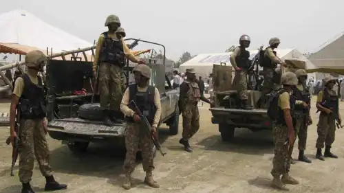 <strong>انفجار سيارة شرطة في باكستان</strong>