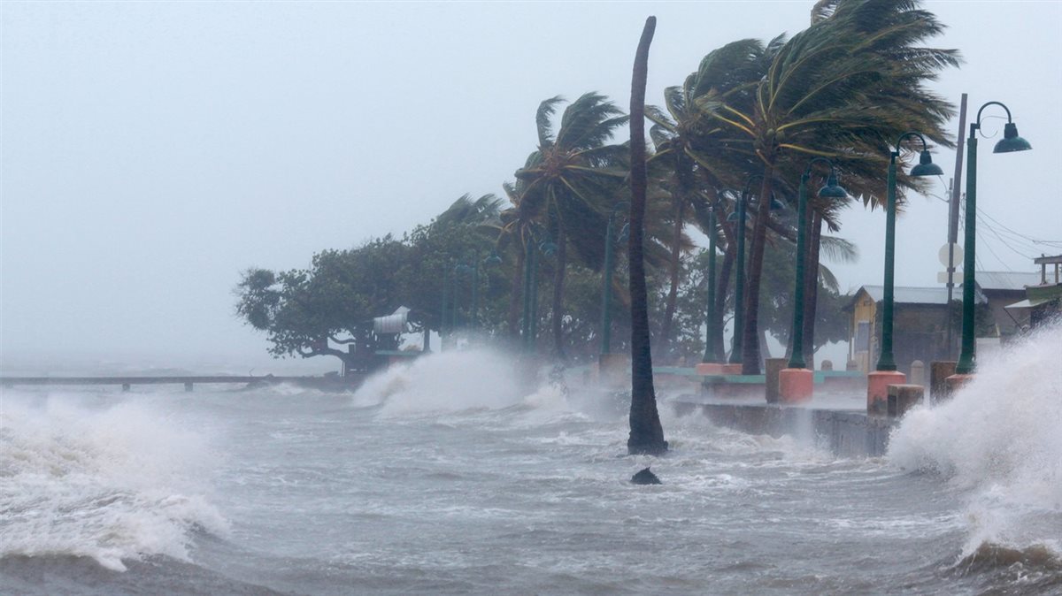 منخفض جوي قوي في اليونان