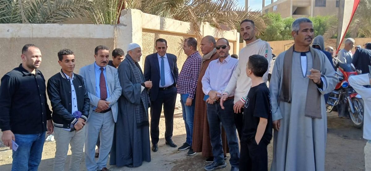 أمين حزب الجبهة يتفقد المقار الانتخابية بالدائرة الرابعة لمتابعة سير العملية الانتخابية بالفيوم