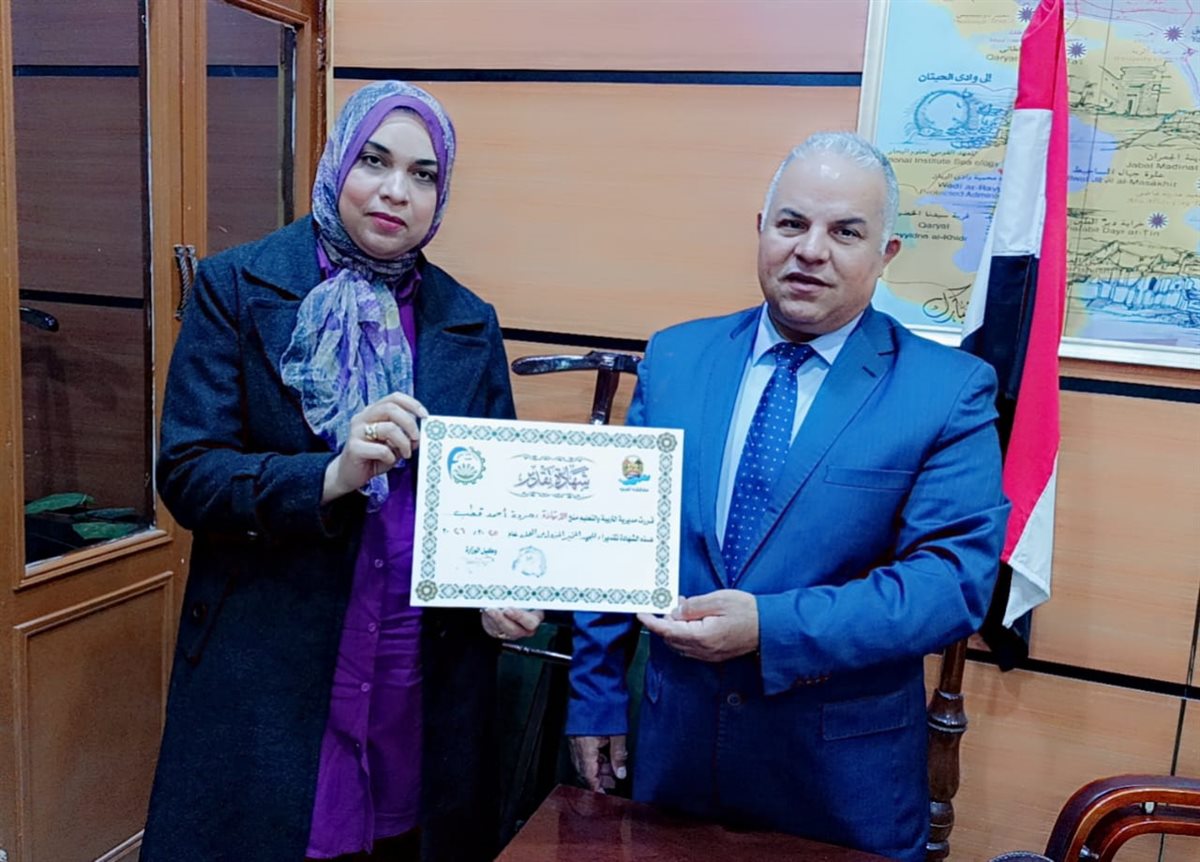 قبيصي يكرم مسؤولي الصفحات الإعلامية بمدارس الفيوم لتميزهم في العمل الإعلامي والأداء والتواصل المستمر