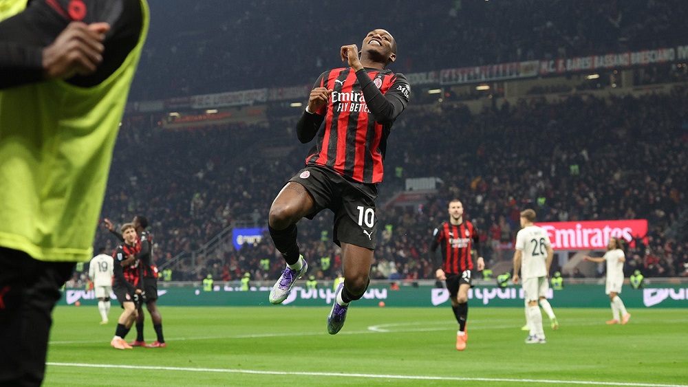 <strong>ميلان ولاتسيو</strong>